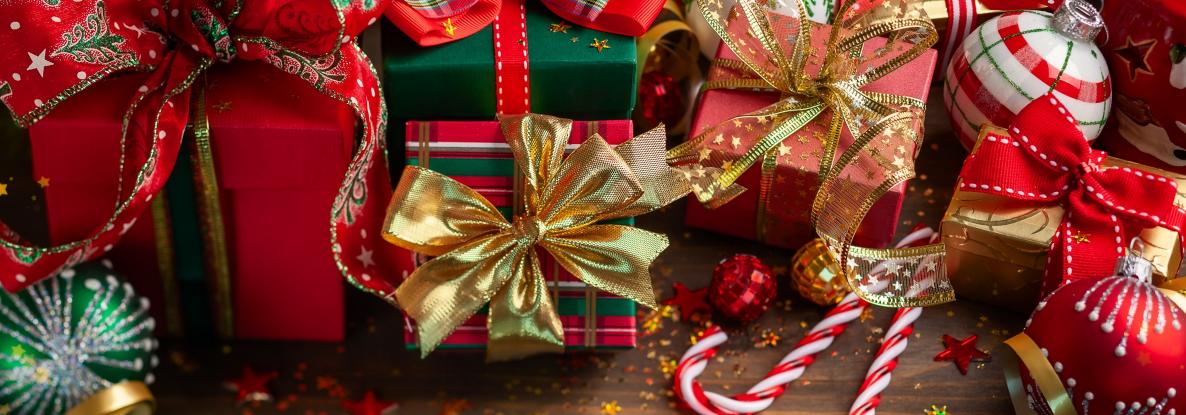 Новогодние подарки: идеи подарков близким, недорогих, но милых и душевных