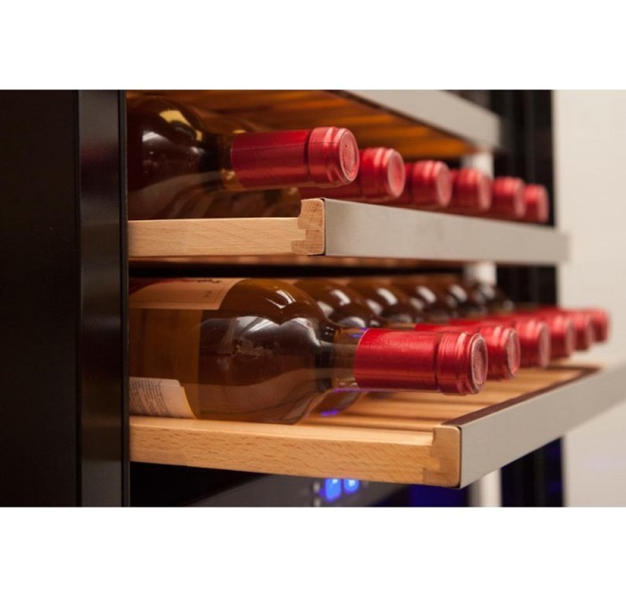 Встраиваемый винный шкаф 101-200 бутылок Cold Vine
