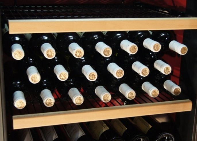 Отдельностоящий винный шкаф 101-200 бутылок IP Industrie CEXK 401 CU, цвет красный - фото 8