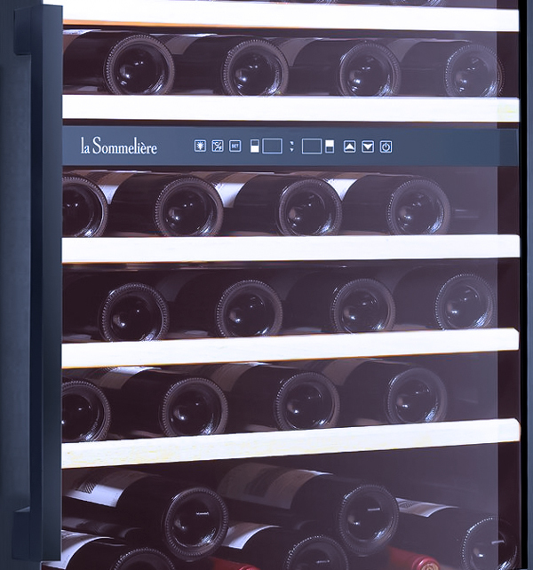 Встраиваемый винный шкаф 51-100 бутылок LaSommeliere