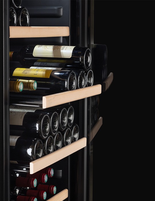 Отдельностоящий винный шкаф 101-200 бутылок LaSommeliere SLS117BLACK, цвет черный - фото 8