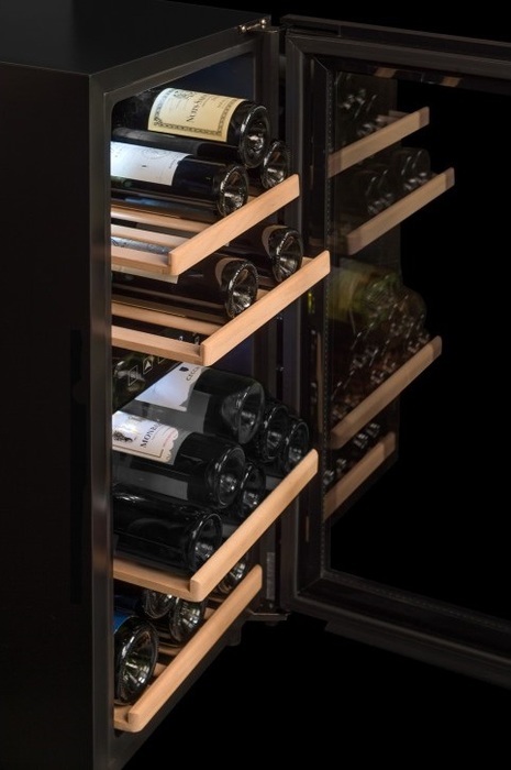 Отдельностоящий винный шкаф 22-50 бутылок LaSommeliere SLS34DZ, цвет черный - фото 7