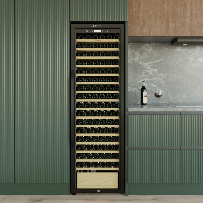 Отдельностоящий винный шкаф 101-200 бутылок Libhof