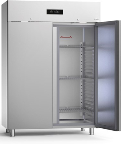 Холодильный шкаф SAGI клипса крепления обшивки aist 67343009 00 00011348