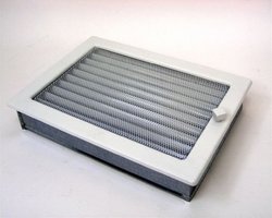 Вентиляционная решетка для камина Kratki 22х30 белая с жалюзи 22/30BX