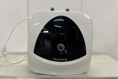 Уцененный электрический накопительный водонагреватель Ariston ABS ANDRIS LUX 15 UR уцененный фото #2