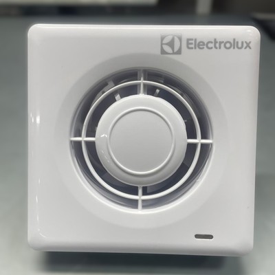 Уцененный осевой вентилятор Electrolux EAFS-100TH уцененный фото #2