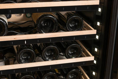 Отдельностоящий винный шкаф 101-200 бутылок LaSommeliere ECELLAR185G2 фото #10