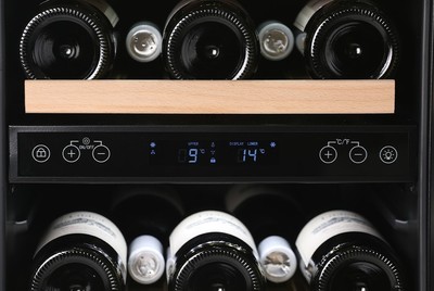 Встраиваемый винный шкаф 22-50 бутылок Libhof CXD-28 Silver фото #3