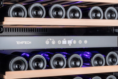 Встраиваемый винный шкаф 22-50 бутылок Temptech WPQ60DCB фото #3