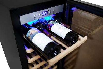Отдельностоящий винный шкаф 22-50 бутылок Wine Craft SC-43M Grand Cru фото #3